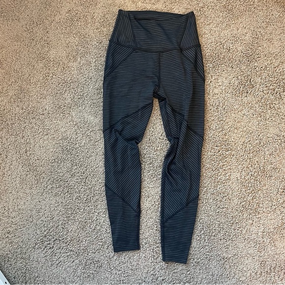 Beyond Yoga Stripe Essential Legging Size S black grey - Picture 11 of 12
